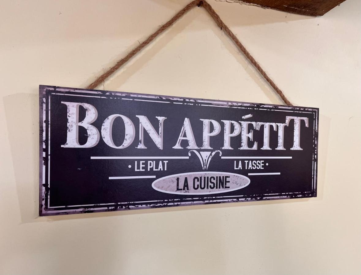 La Maison du Passeur Availles-Limouzine Extérieur photo