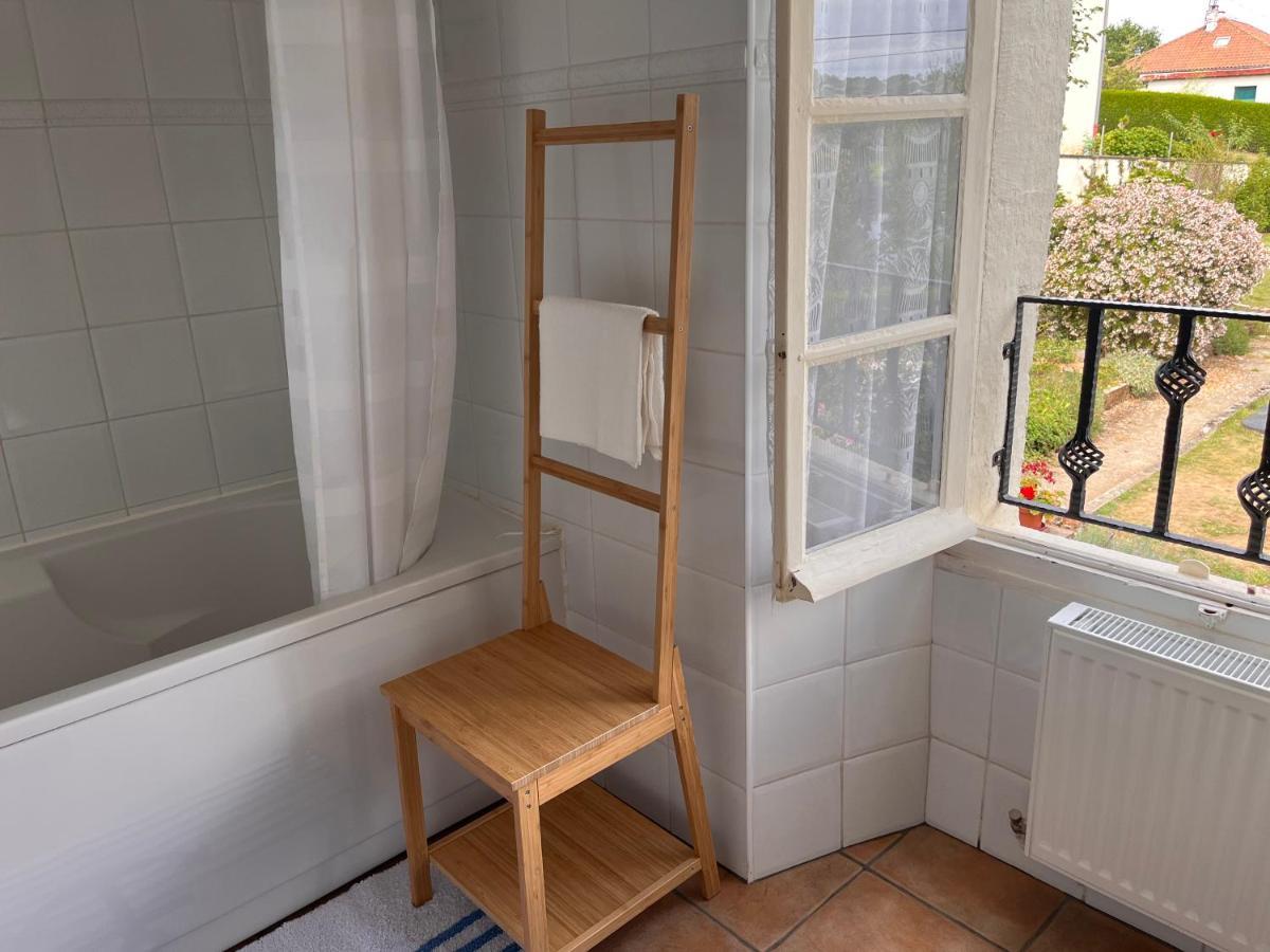 La Maison du Passeur Availles-Limouzine Extérieur photo